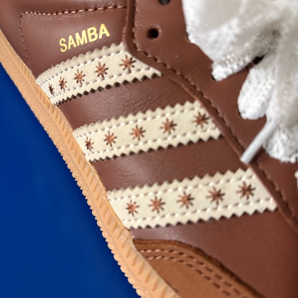 Adidas Samba Brown and White Sneakers - Picture 5 of 10